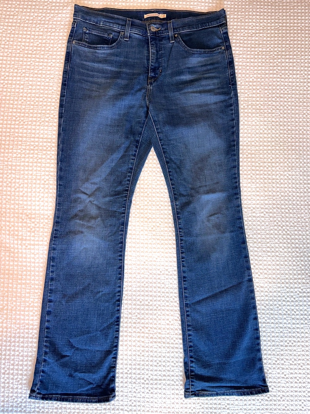 Levi’s 315 Women's Shaping Bootcut Jeans, Medium Blue Wash, 31
